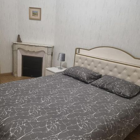 Appartement Au Coeur De La Ville シャロン・シュル・ソーヌ エクステリア 写真