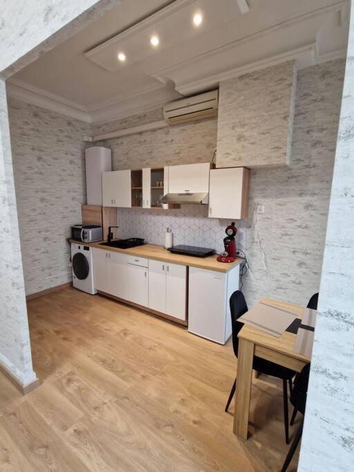 Appartement Au Coeur De La Ville シャロン・シュル・ソーヌ エクステリア 写真